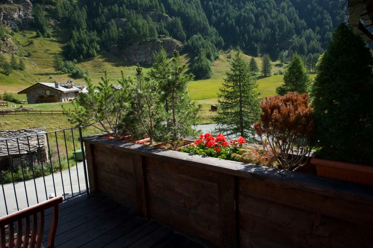 Les Neiges D'antan Hotel